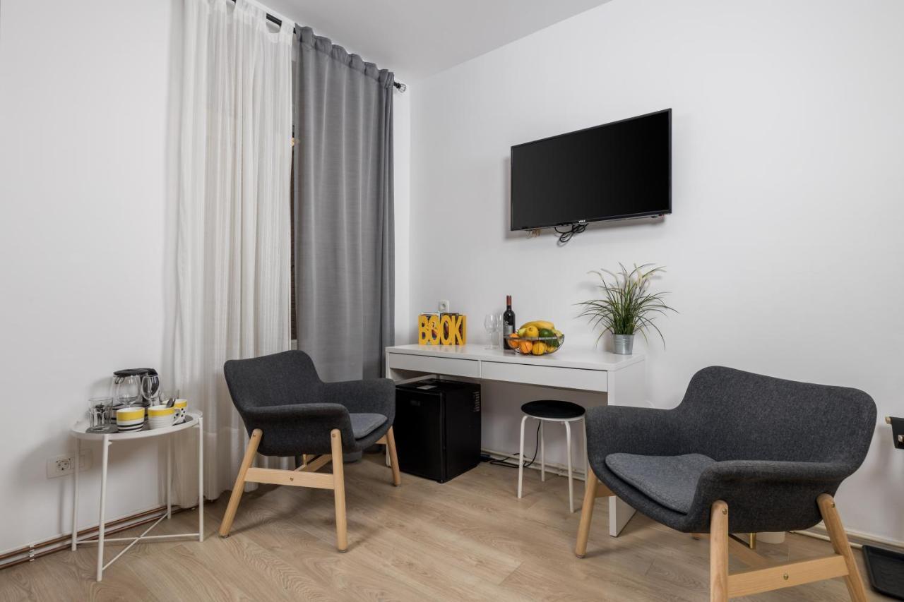 Delta Rooms Rijeka Exterior photo