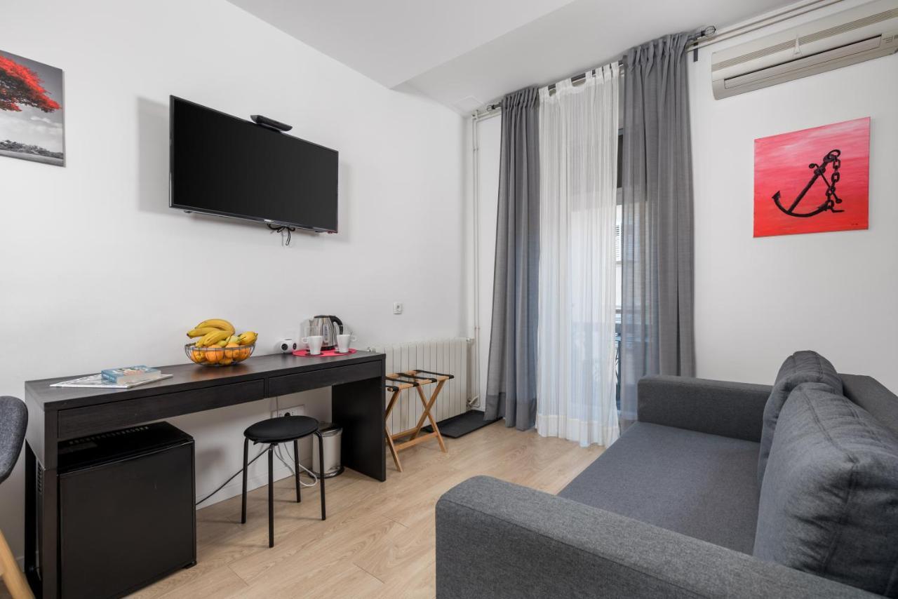 Delta Rooms Rijeka Exterior photo