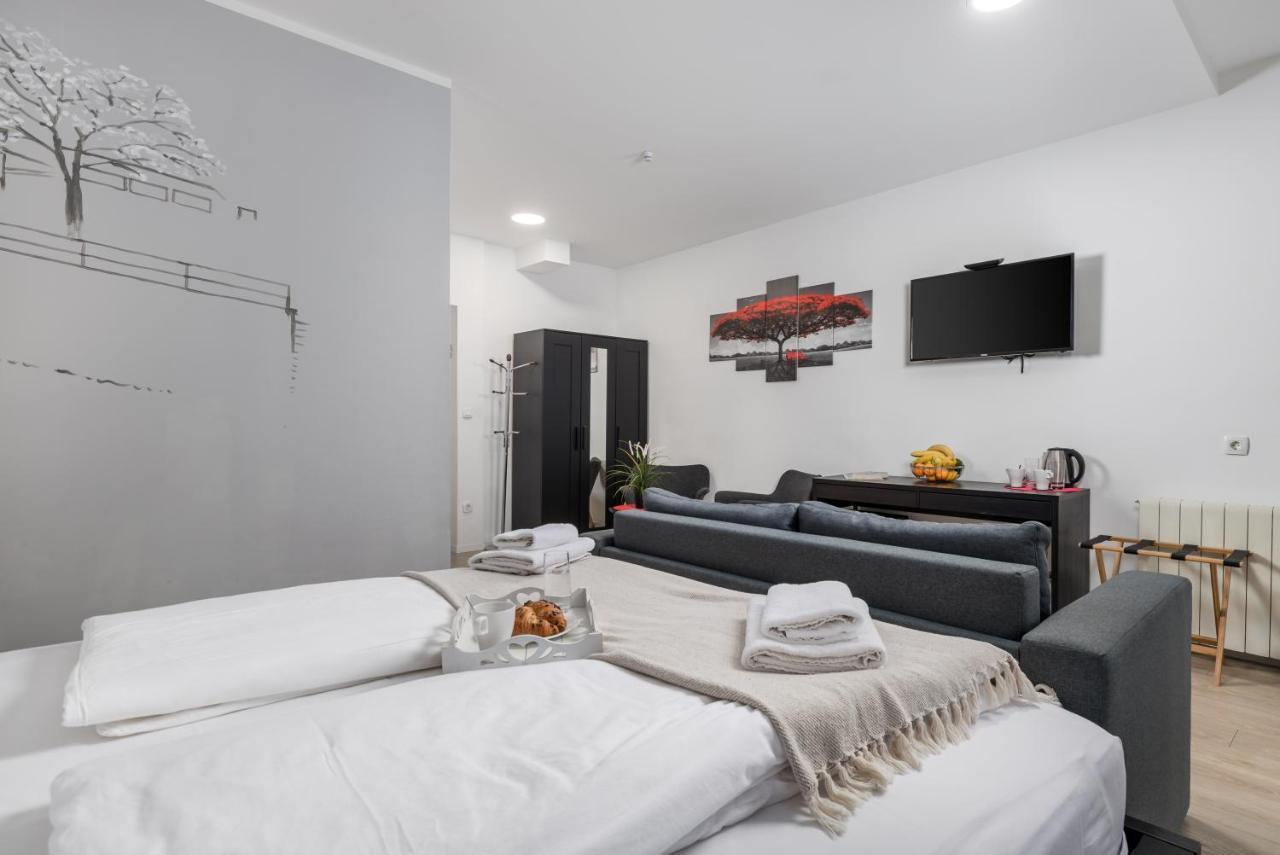 Delta Rooms Rijeka Exterior photo