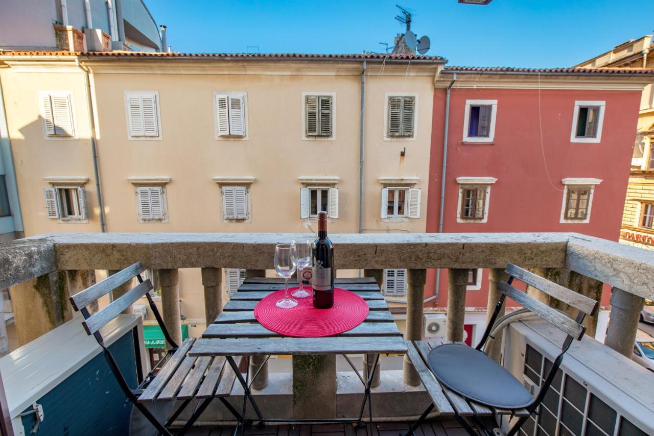 Delta Rooms Rijeka Exterior photo